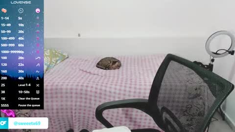 lili online show from January 5, 2025, 4:48 pm