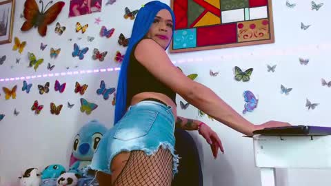 sweetsultrysiren online show from February 20, 2025, 5:23 am