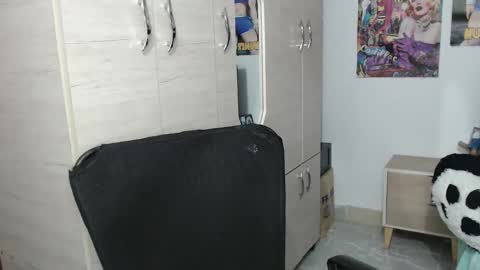 sweett_candy1 online show from October 28, 2025, 2:15 am