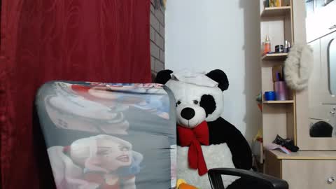 sweett_candy1 online show from April 7, 2026, 2:01 am