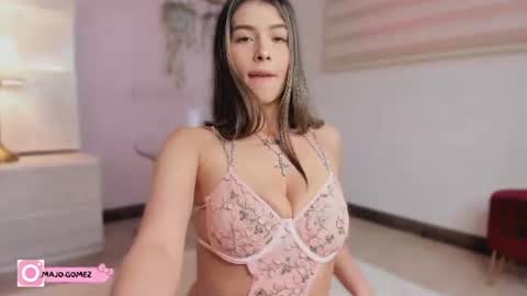   M I A   online show from June 10, 2026, 1:21 pm