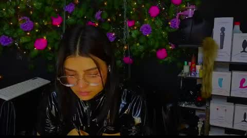 Molly -  INDEPENDENT MODEL online show from May 23, 2026, 8:07 am