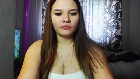 SweetTChloe online show from May 13, 2026, 9:39 am