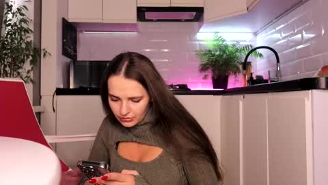 Mari ista  mari etta18 online show from February 25, 2025, 1:39 pm