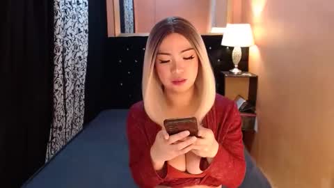 Ms trixiee online show from May 25, 2026, 11:27 am