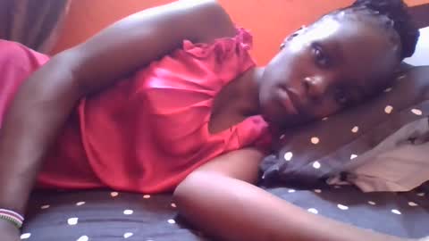 Snapshot of sweetvallerie chatting on March 17, 2026, 9:45 am sweetvallerie online show from March 17, 2026, 9:45 am