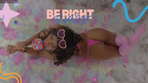 sweetviolet___ online show from January 12, 2026, 12:10 pm