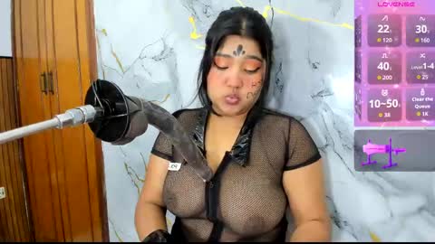LINA online show from May 12, 2026, 11:51 am