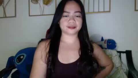Snapshot of sweetyasian_ chatting on September 13, 2025, 2:50 pm stacey online show from September 13, 2025, 2:50 pm