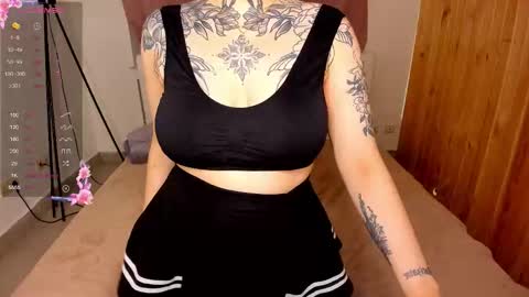 Snapshot of sweetyladiy chatting on October 2, 2025, 3:46 am Aiza online show from October 2, 2025, 3:46 am