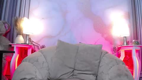 LAURA online show from March 11, 2026, 12:11 pm