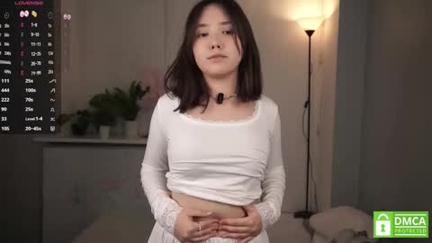 Astrid online show from November 25, 2025, 7:08 am