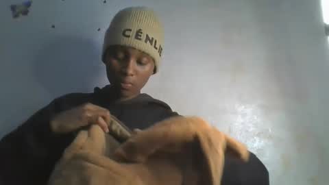 Snapshot of sweetypussy01 chatting on October 12, 2025, 6:18 pm sweetypussy01 online show from October 12, 2025, 6:18 pm