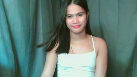 Snapshot of swettie_rhea chatting on March 20, 2026, 6:35 pm Rhea online show from March 20, 2026, 6:35 pm