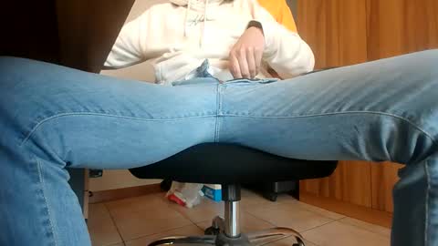 swimbtm online show from March 30, 2026, 7:20 am