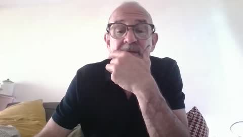 Snapshot of swimmi70 chatting on May 27, 2026, 7:49 am swimmi70 online show from May 27, 2026, 7:49 am