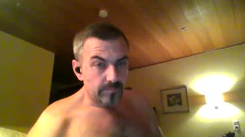 Snapshot of swinger_men_austria chatting on October 21, 2025, 7:47 pm swinger_men_austria online show from October 21, 2025, 7:47 pm