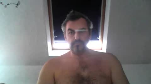 swinger_men_austria online show from March 4, 2026, 7:14 am