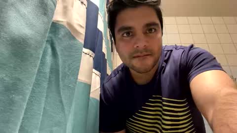 Snapshot of switchitup__ chatting on November 12, 2025, 8:41 pm switchitup__ online show from November 12, 2025, 8:41 pm