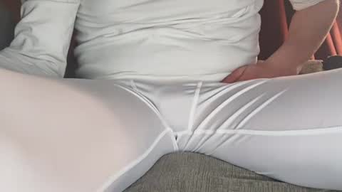 swontguy2025 online show from March 2, 2025, 7:10 am