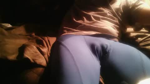 swontguy2025 online show from April 22, 2026, 4:48 am