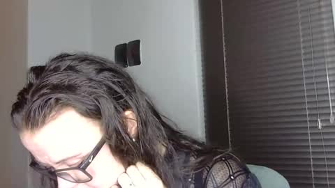 Snapshot of swt_nova chatting on November 7, 2025, 8:31 pm swt_nova online show from November 7, 2025, 8:31 pm