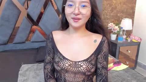 Sydney online show from November 3, 2025, 11:26 pm