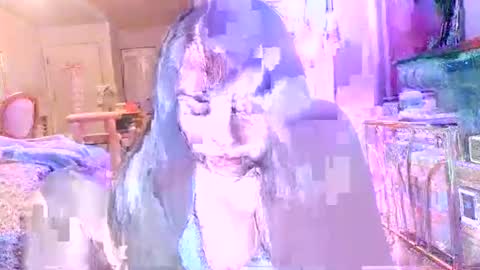 your girl online show from March 5, 2026, 2:51 am