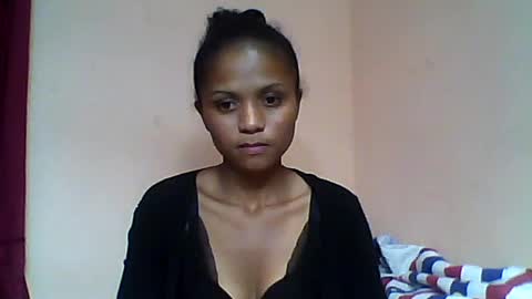 Snapshot of sylvaniah01 chatting on June 3, 2026, 3:39 pm sylvaniah01 online show from June 3, 2026, 3:39 pm