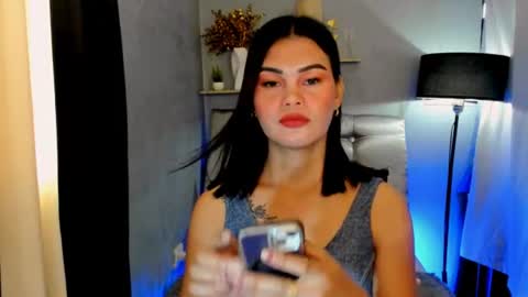 sylviafoxxx online show from June 14, 2026, 2:24 am