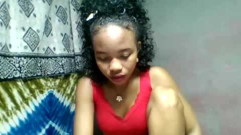 Sylviette online show from May 27, 2026, 11:57 pm