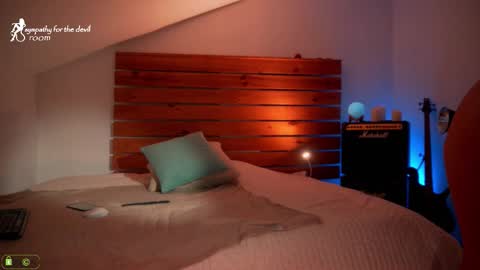 Lily online show from November 23, 2025, 10:20 pm