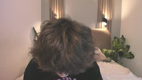 syndydels online show from February 18, 2026, 10:55 am