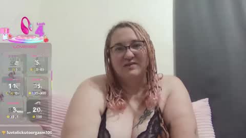 Synstress Lily online show from April 24, 2026, 5:43 am