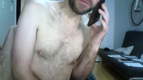 Snapshot of systemd8000 chatting on March 5, 2025, 12:16 am Systemd 8000 online show from March 5, 2025, 12:16 am