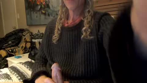 sysyphusss online show from February 12, 2025, 3:18 am