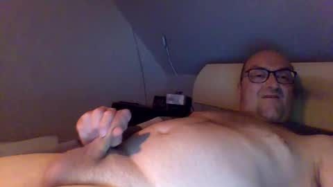 t0815 online show from April 10, 2026, 7:18 pm