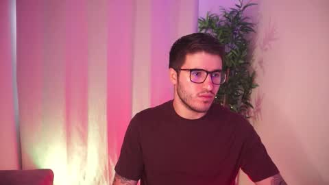 Snapshot of t0ny_wylie chatting on February 22, 2026, 4:05 pm t0ny_wylie online show from February 22, 2026, 4:05 pm