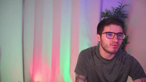 Snapshot of t0ny_wylie chatting on February 24, 2026, 7:01 pm t0ny_wylie online show from February 24, 2026, 7:01 pm