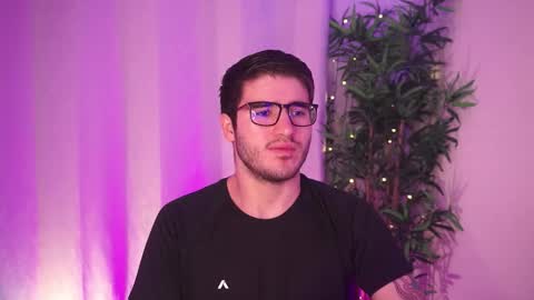 t0ny_wylie online show from March 13, 2026, 7:26 am