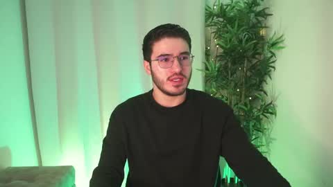 t0ny_wylie online show from April 16, 2026, 10:16 am