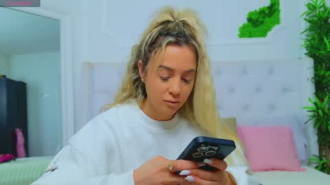 Snapshot of taahiraarabian chatting on January 21, 2025, 1:00 pm Arianna online show from January 21, 2025, 1:00 pm