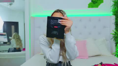 Snapshot of taahiraarabian chatting on January 23, 2025, 1:24 pm Arianna online show from January 23, 2025, 1:24 pm