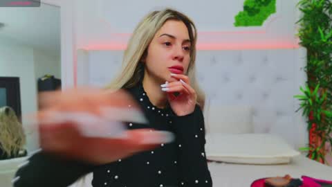 Snapshot of taahiraarabian chatting on January 24, 2025, 1:25 pm Arianna online show from January 24, 2025, 1:25 pm