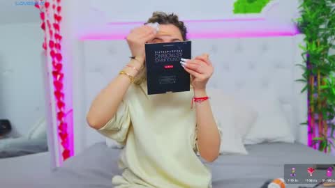 Snapshot of taahiraarabian chatting on March 10, 2025, 1:21 pm Arianna online show from March 10, 2025, 1:21 pm