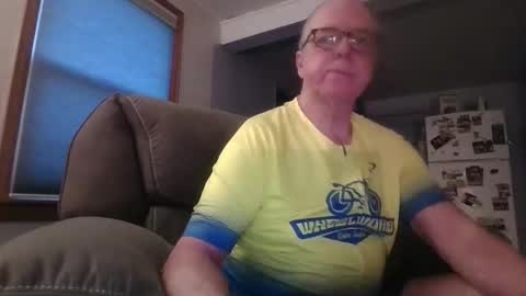 tacrunner66_ online show from November 9, 2025, 3:10 pm