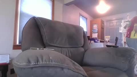 tacrunner66_ online show from April 10, 2026, 3:39 pm