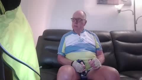tacrunner66_ online show from May 24, 2026, 2:22 pm