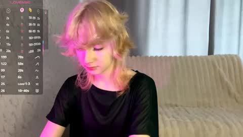 Snapshot of tainastoa chatting on April 24, 2026, 12:07 pm Tessa online show from April 24, 2026, 12:07 pm