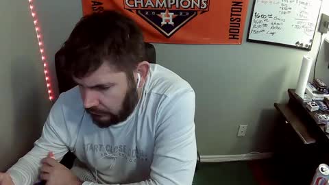 TaintNuzzler online show from September 9, 2025, 2:11 am